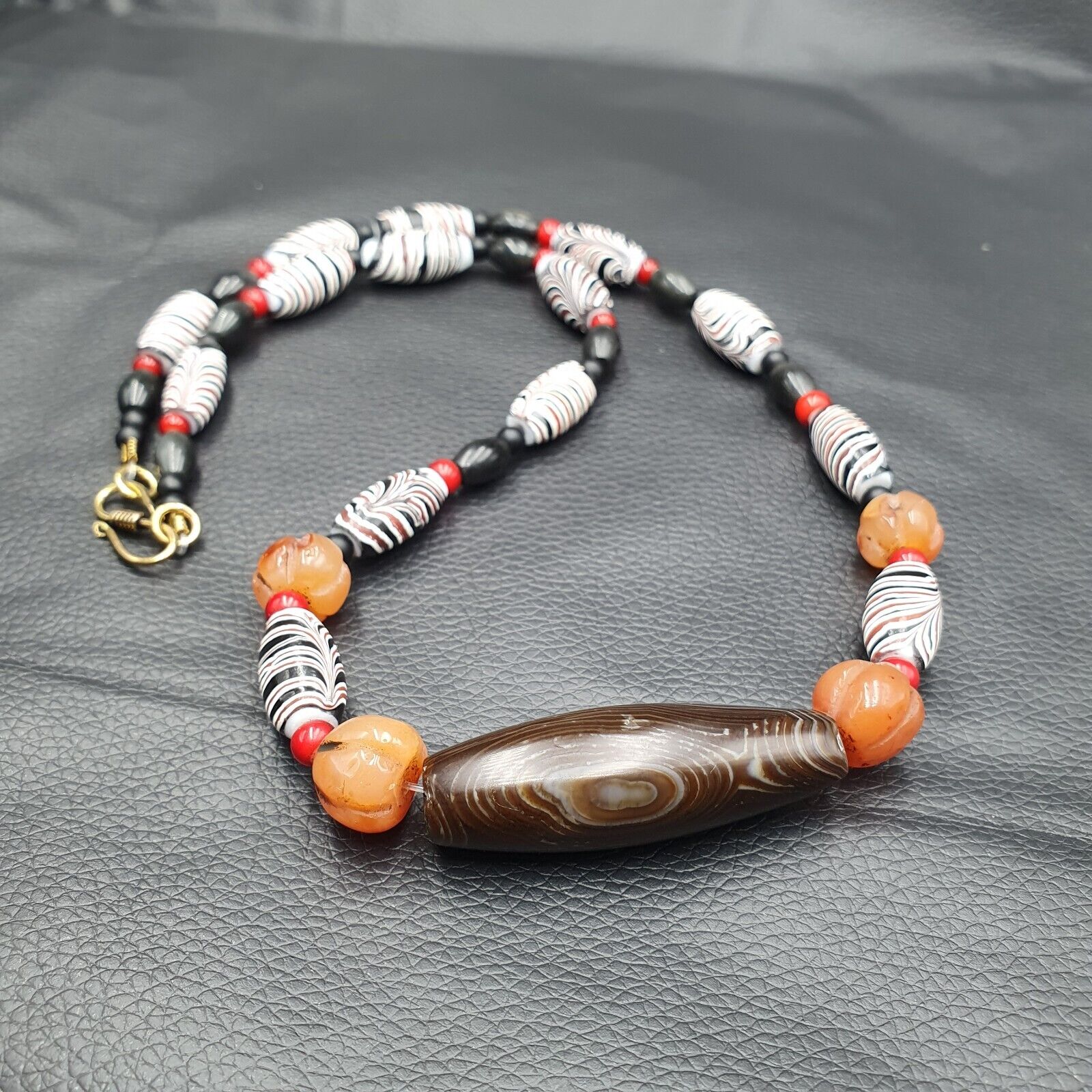 Indo Tibetan Himalayan Agate and Glass beads necklace YMN3