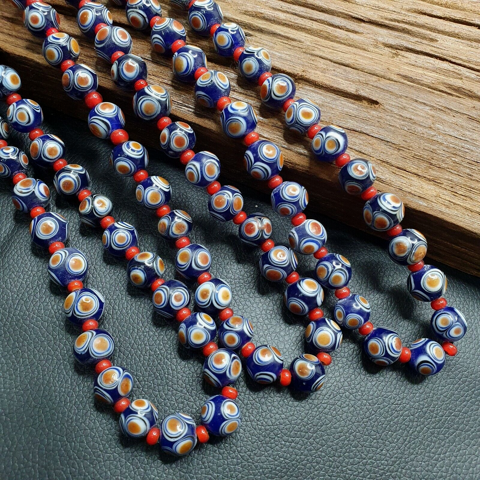 Amazing Hundred Eyes beads with venetian Red Whiteheart beads Necklace