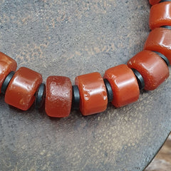 Antique Tire Shape Carnelian Agate 10mm Beads Bracelet BRGT-1