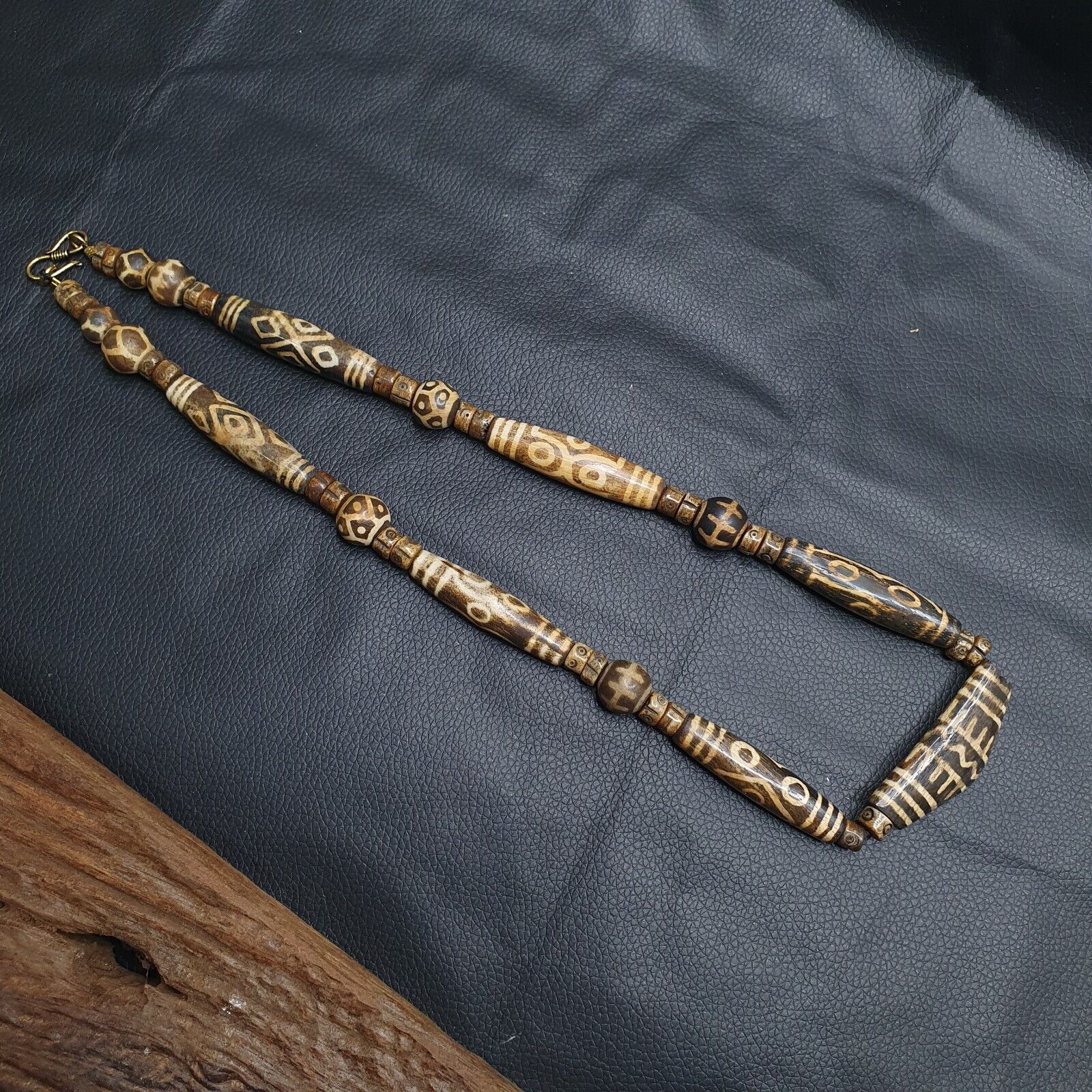 Asian Burmese Old Pumtek Palm Wood Stone beads Necklace