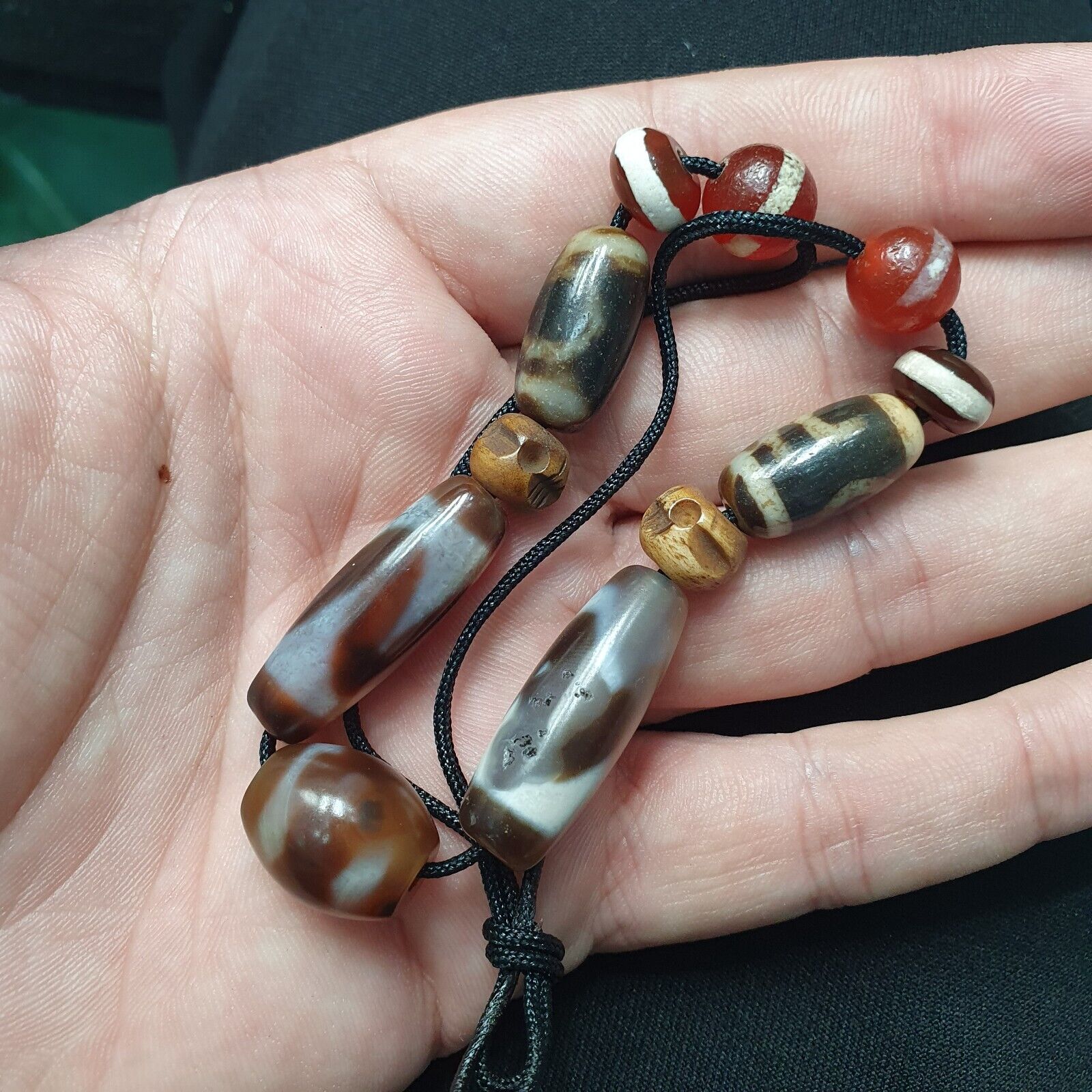 LOT 11 Beads Old Dzi Tibetan Himalayan Protective Agate Beads Amulets