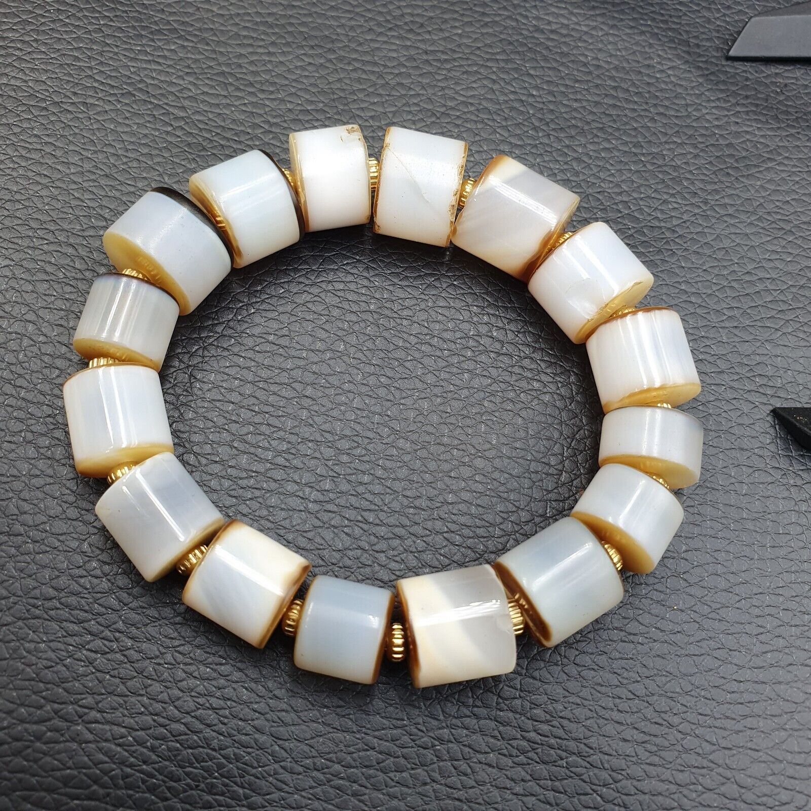 Antique Middle Eastern White Agate Beads Bracelet AGT-3