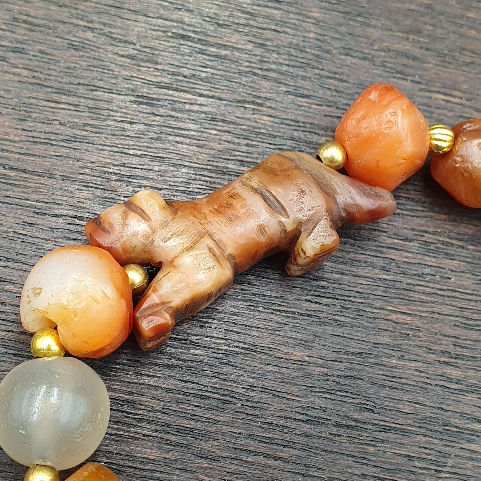 Antique Ancient Agate Animal Figurine with carnelian Agate Beads Bracelet