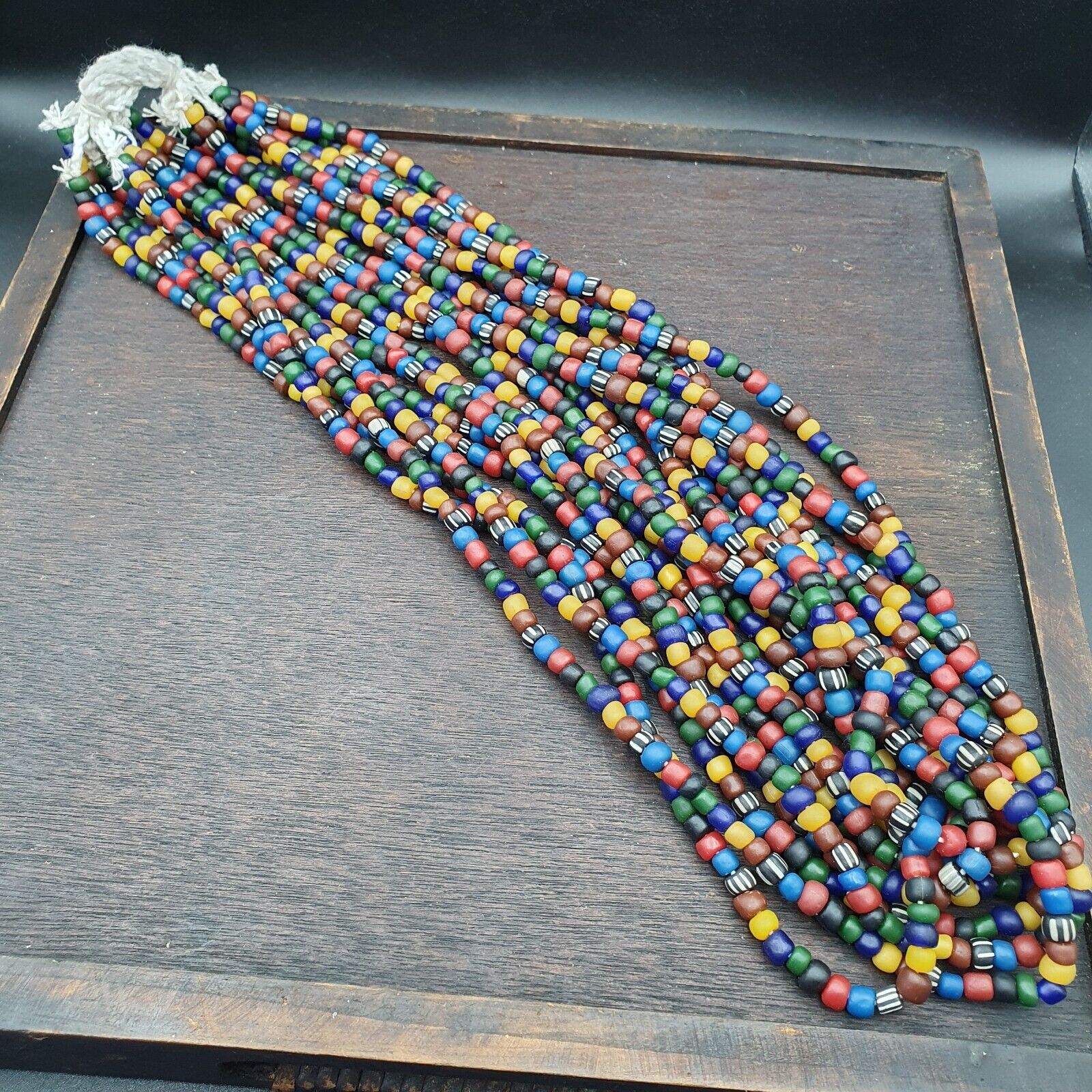 20 Stränge Lot Vintage alte Glasperlen Lange Halskette 5,5-6,5 mm