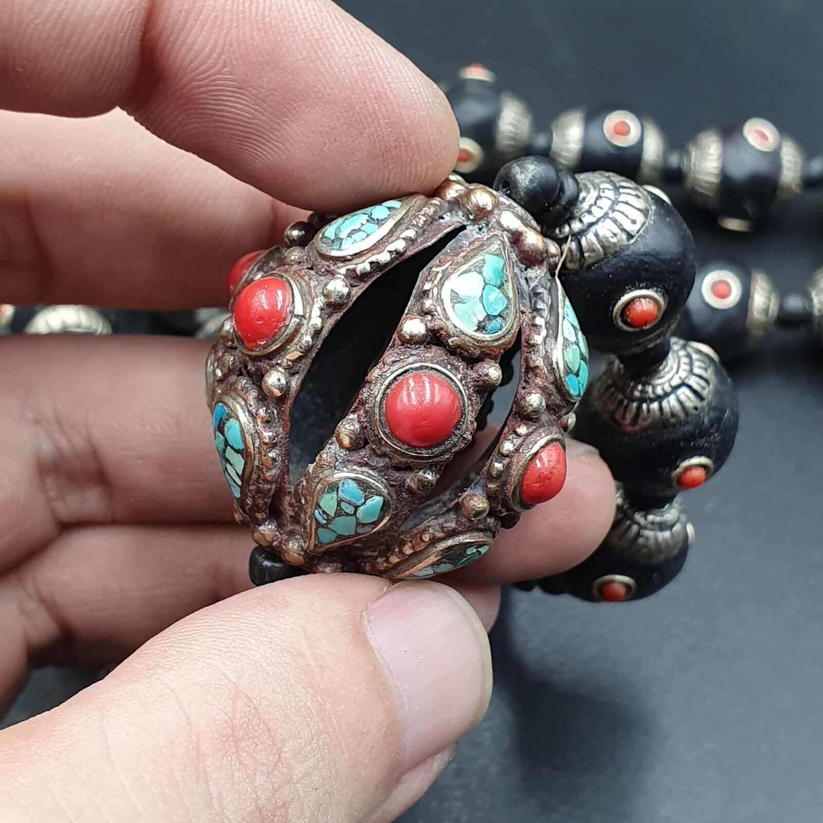 Wunderschöne alte tibetische silberne nepalesische Korallen- und Türkis-Antikschmuck-Halskette 