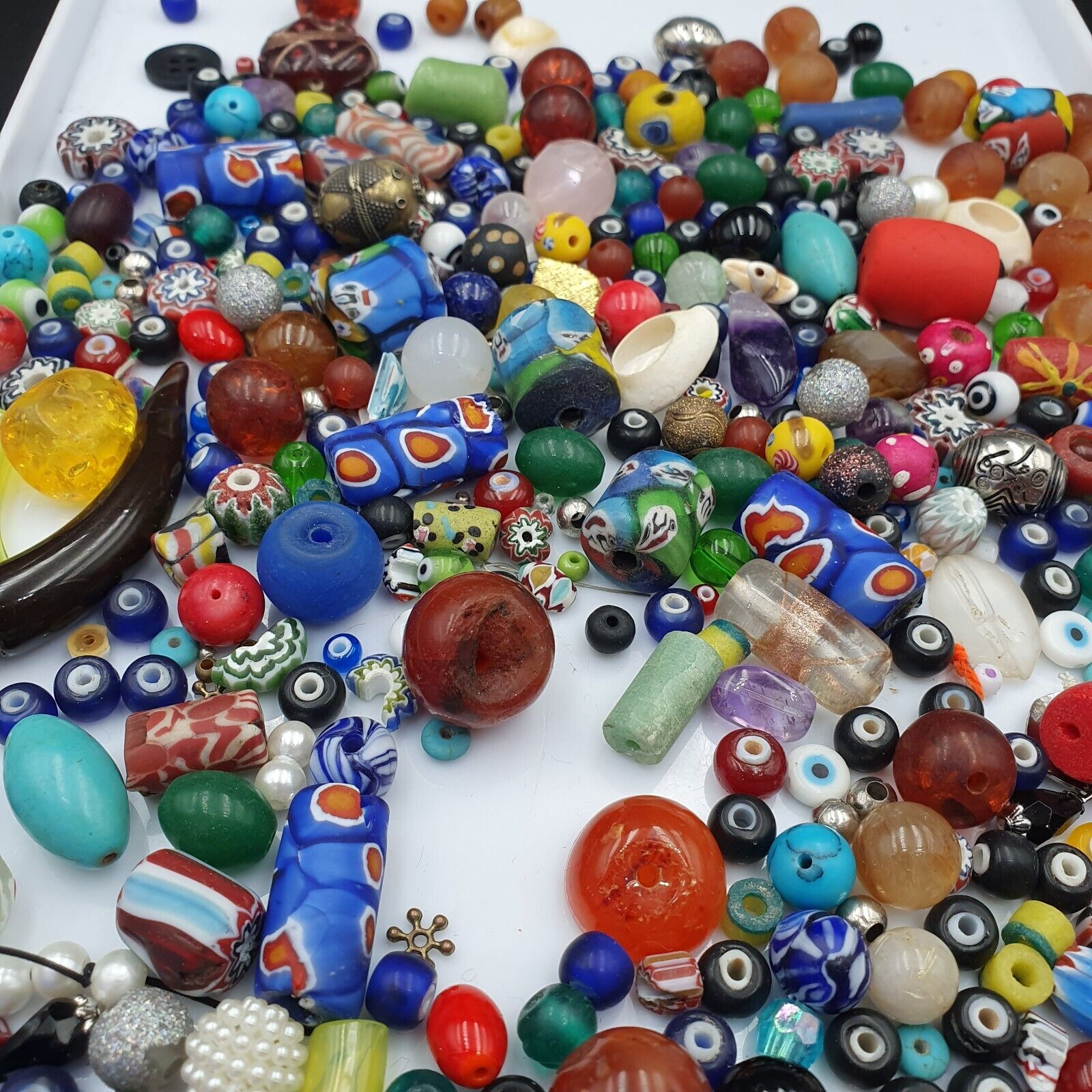 498g Antique Vintage Stone and Glass Beads lot For Collectors Jewelry Makers