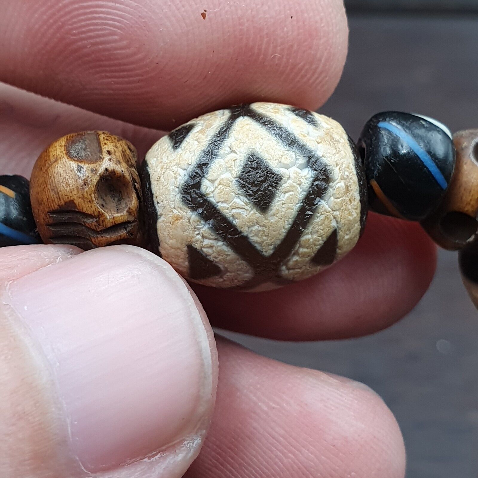 Very rare Tibetan dzi bead old amulet Agate Eyes pattern Tibet gzi bracelet