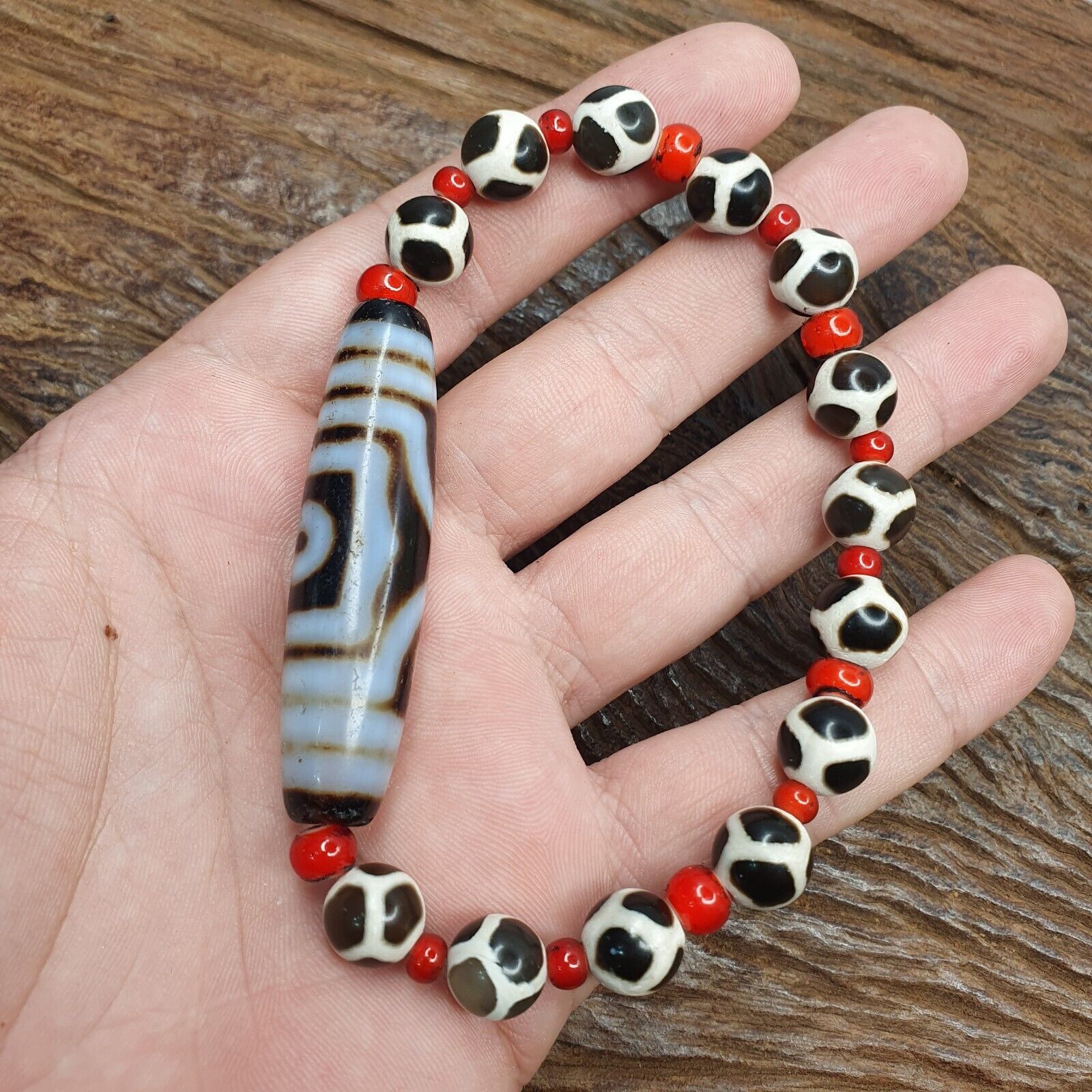 Antique Vintage Old Himalayan Indo Tibetan Agate Beads Unique pattern Bracelet