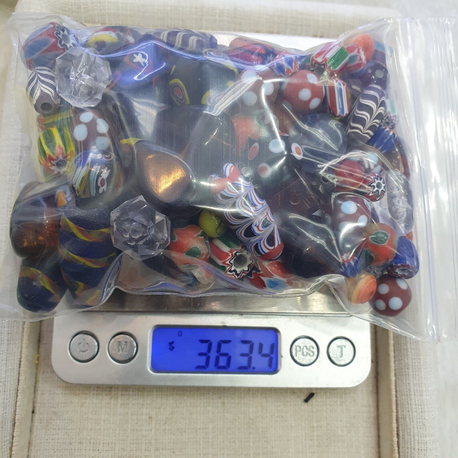 Vintage Glass Beads Mix lot For Collectors Jewelry Makers 363grams